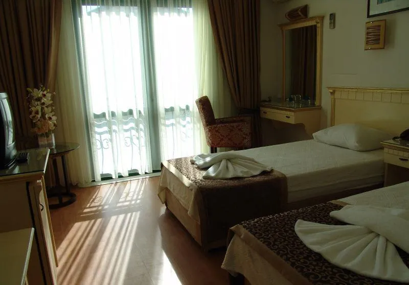 Hotel Kalif 3*